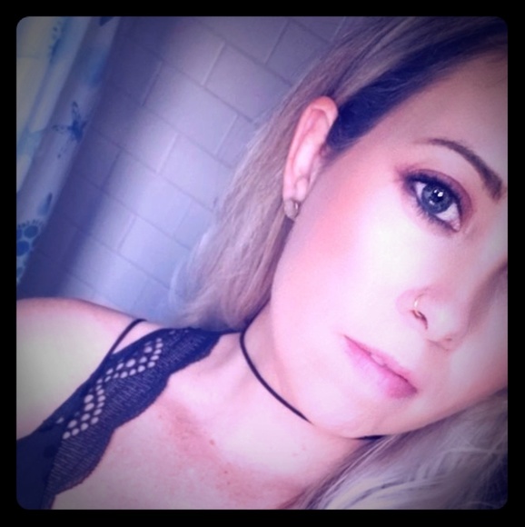 Meet your Posher, Samantha - Picture 1 of 1